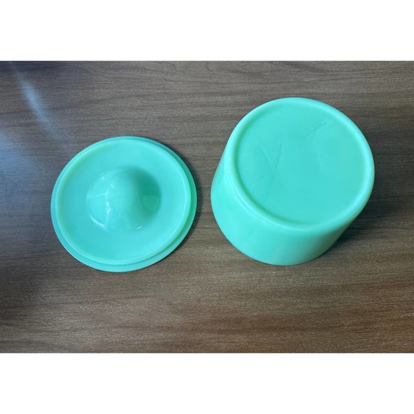 1930s Jeannette jadeite bowl with lid - Picture 8 of 10